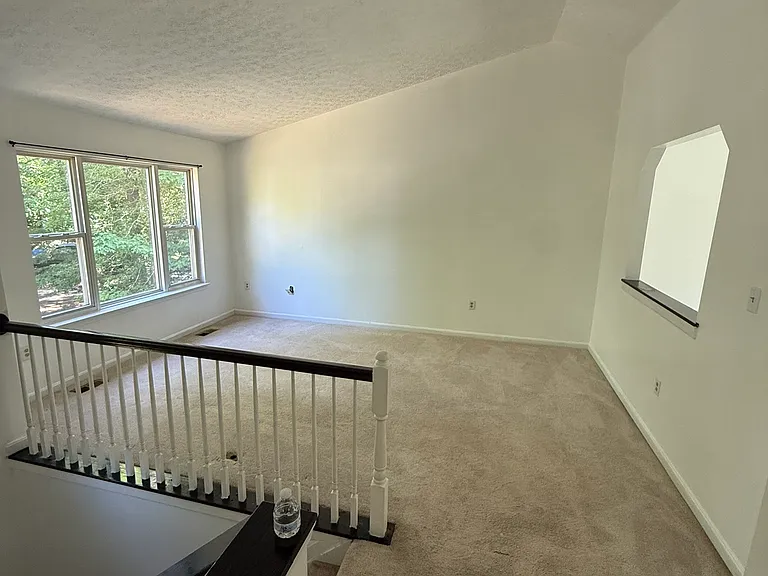 12627 Hilltop Rd — Photo 4
