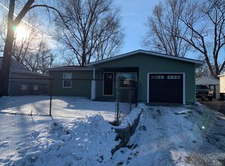 506 N 39th St, Council Bluffs, IA 51501