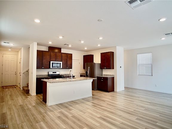 5th image of 7209 Saxby Ave