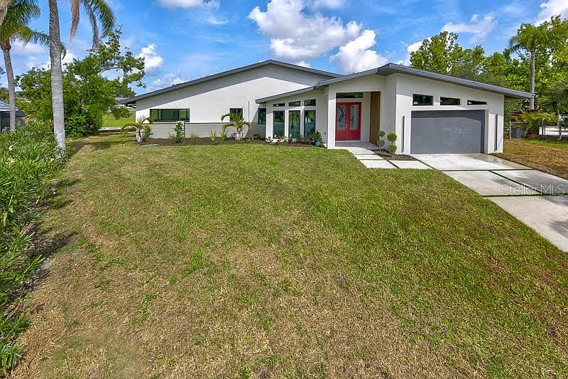 1st image of 3636 MINEOLA DRIVE