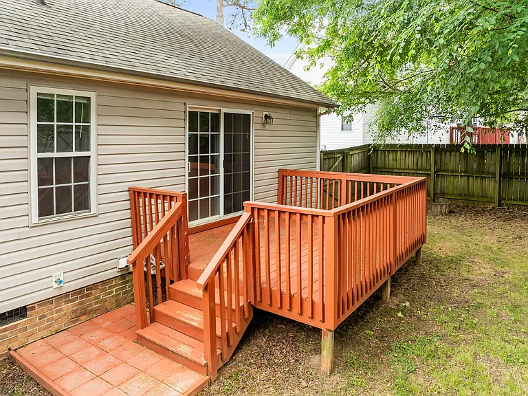 404 Foxbridge Ct — Photo 38