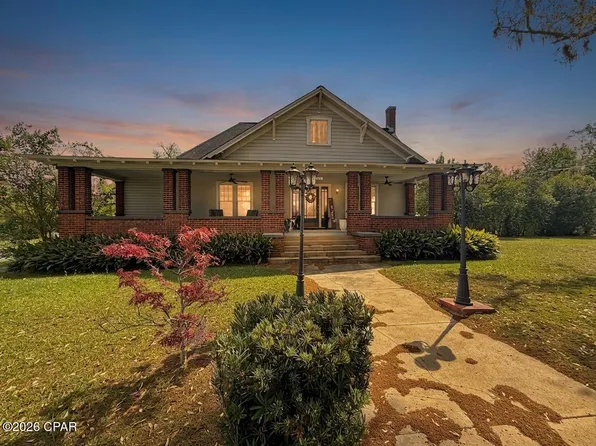 4473 Putnam St, Marianna, FL 32446