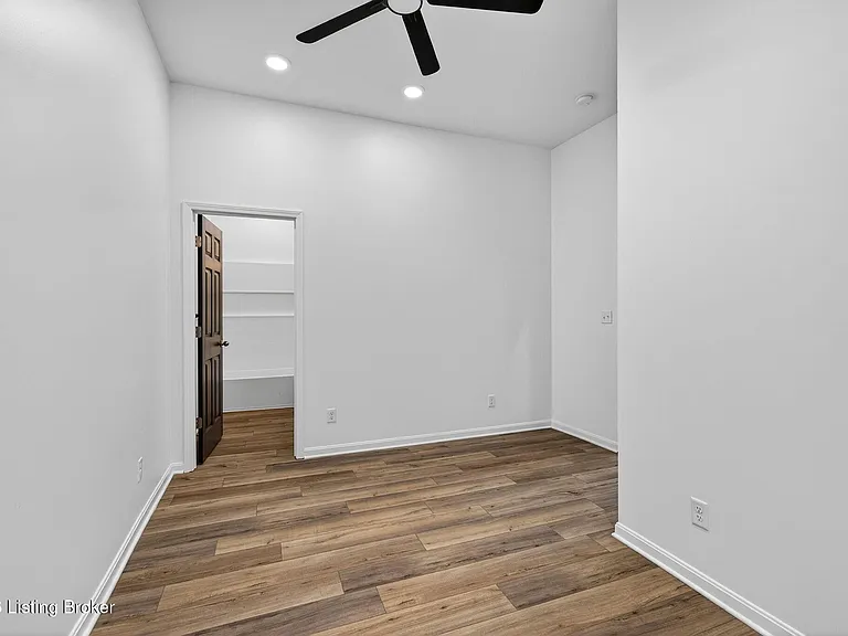 508 Lilly Ave — Photo 9