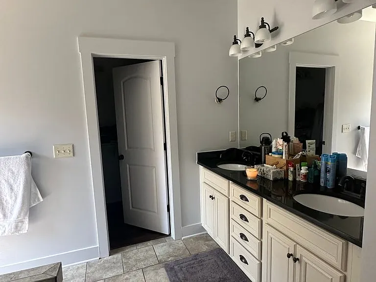 1089 Garnet Dr — Photo 14
