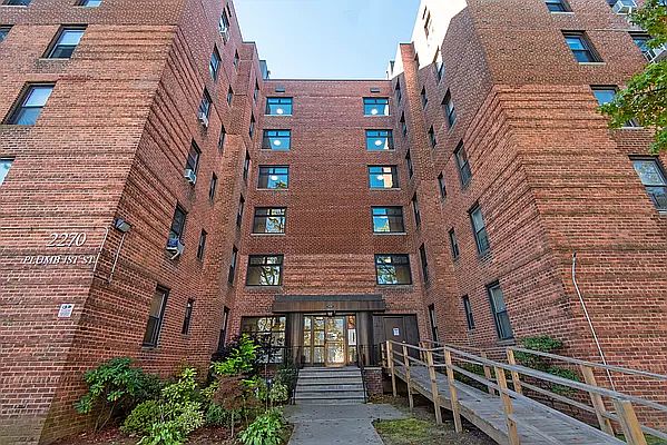 1st image of 2270 Plumb 1st St APT 2C