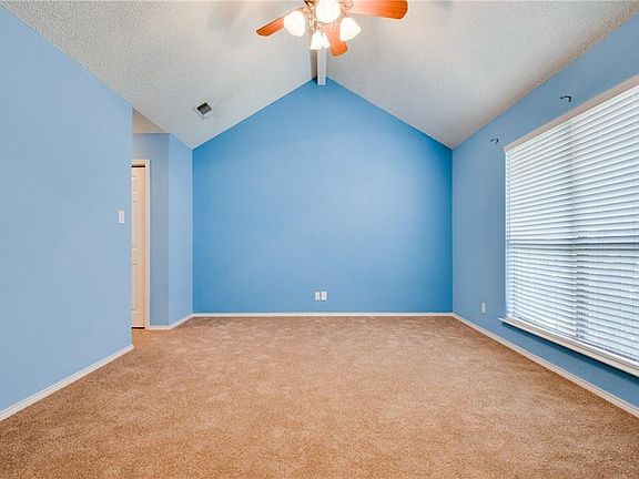 5th image of 804 Cornfield Dr