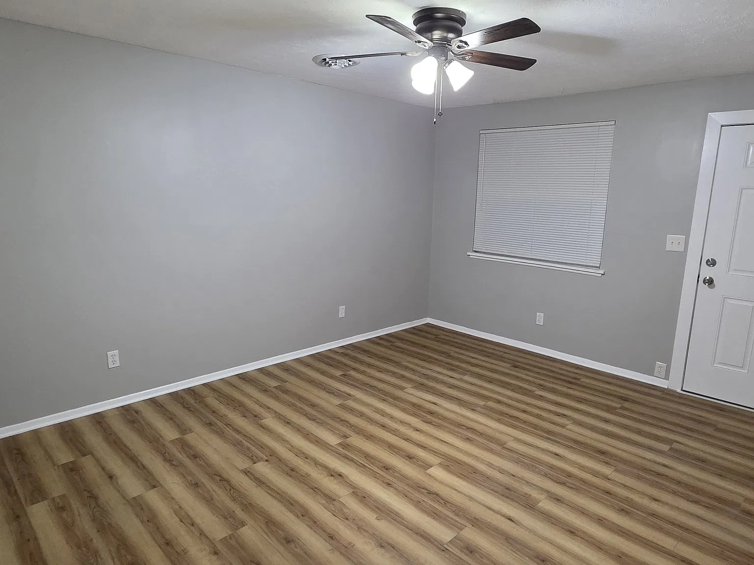 3800B Bond Dr — Photo 4