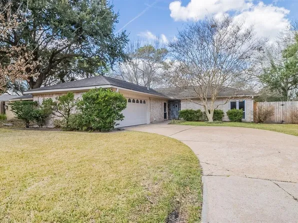 12406 Nova Dr, Houston, TX 77077