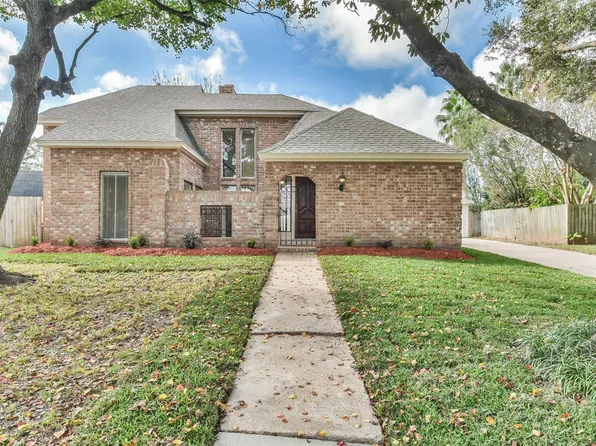 7107 Mission Bay Dr, Houston, TX 77083