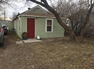 129 12th St SW, Watertown, SD 57201