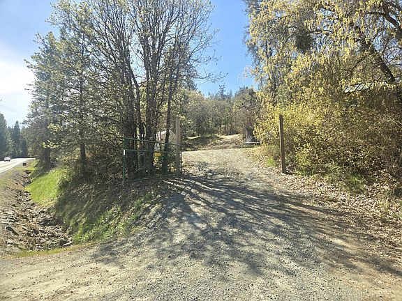 3rd image of 12726 Water Gap Rd