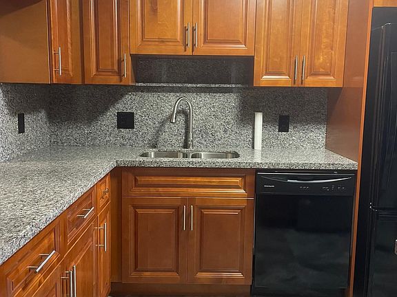2nd image of 5975 Forest Hill Blvd APT 204