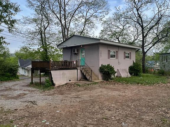2nd image of 1327 Clifton Ter