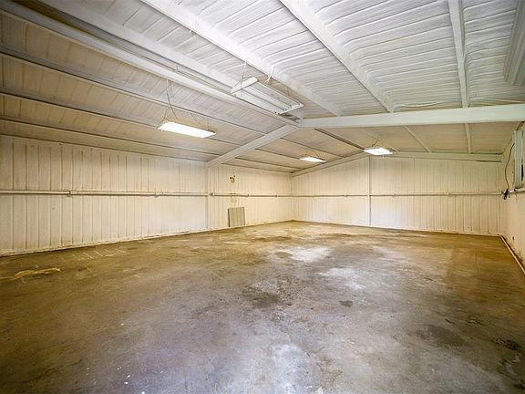 4th image of 3616 E 1980th Rd