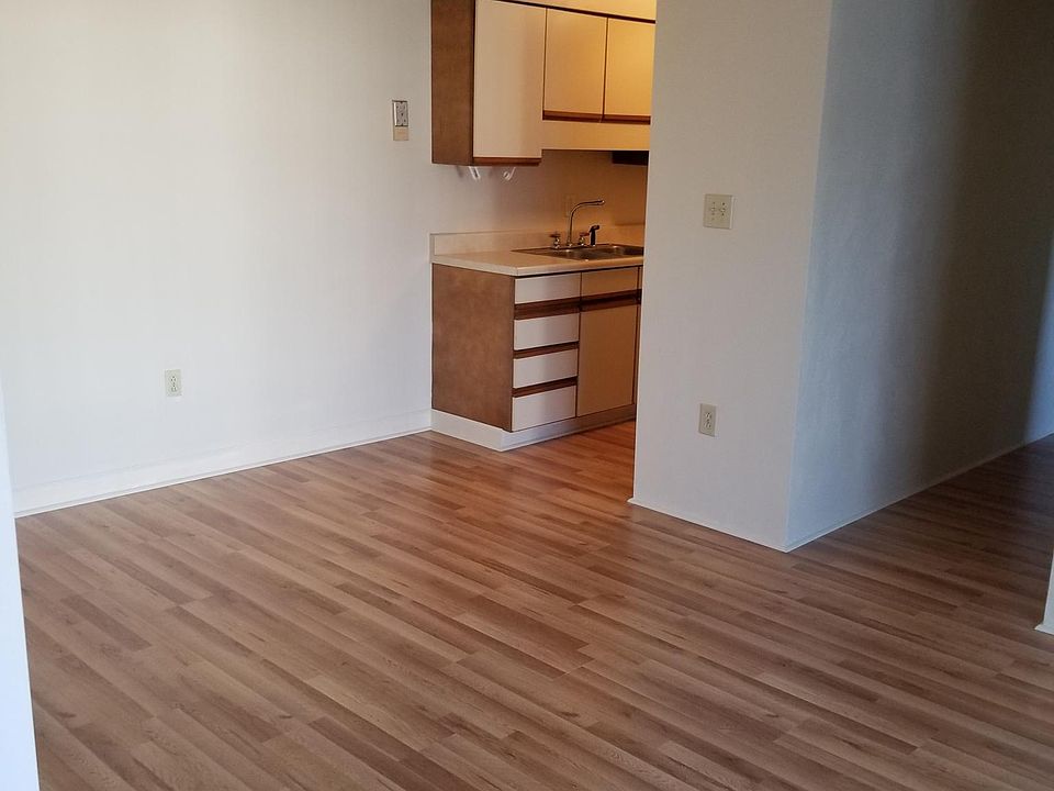 1st image of 853 E Washington Ave