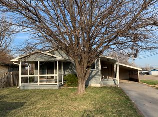 500 Pleasantview Ln, Lakin, KS 67860