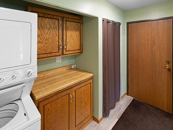 5th image of 161 Mindy Ln APT 9