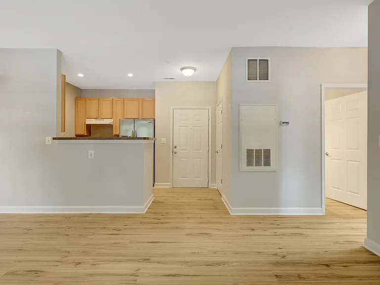 42421 Rockrose Sq #101 — Photo 2