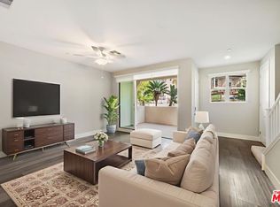 4454 Paxton Pl, Calabasas, CA 91302