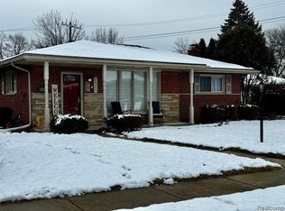 26357 Van Buren Rd, Dearborn Heights, MI 48127