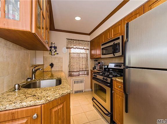 5th image of 195 N Village Ave APT 1D