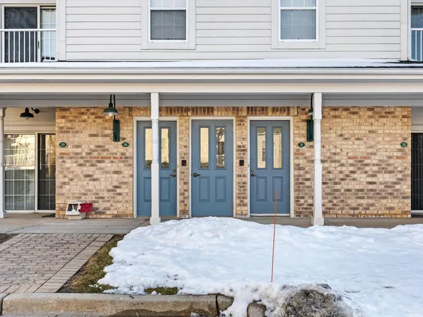 2720 Northview ROAD #30, Waukesha, WI 53188