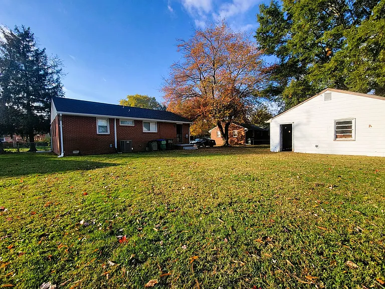 5730 Sweetwood Dr — Photo 18
