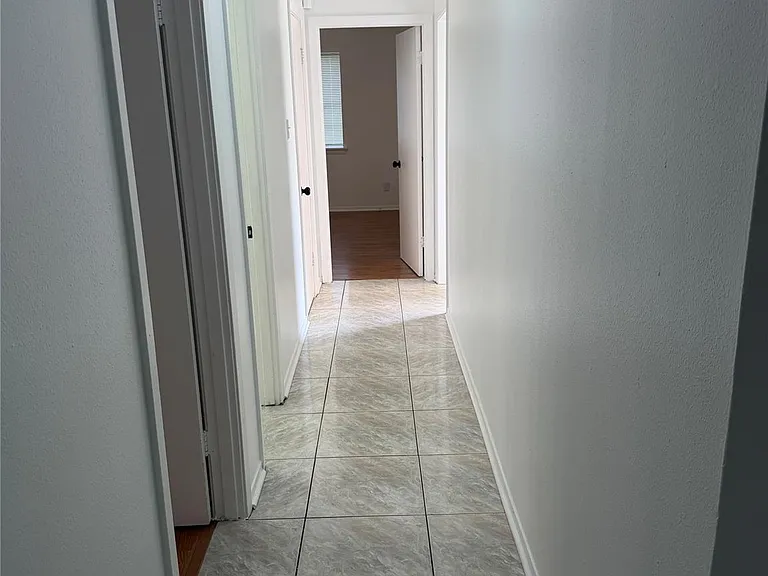 843 Regal St — Photo 3