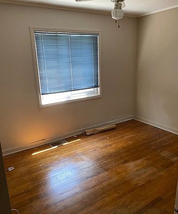 4th image of 6748 Tinley Park Dr