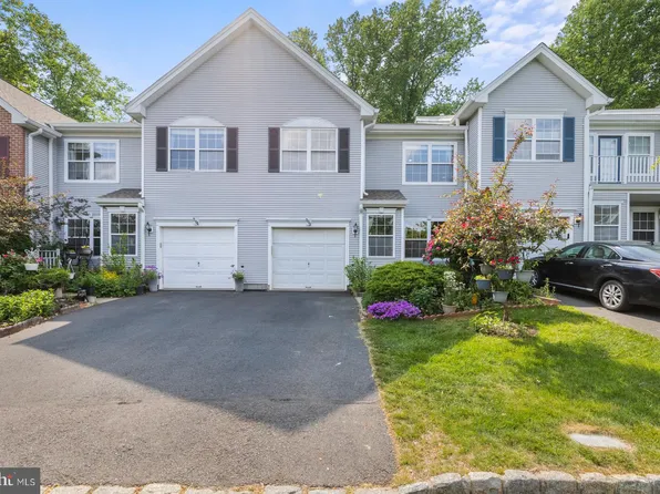 203 Wellington Park Dr, Princeton, NJ 08540