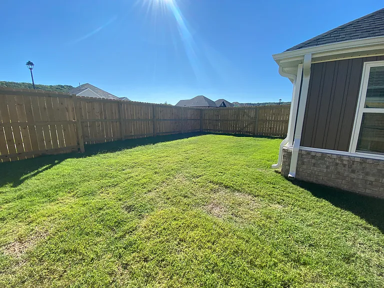 4248 W Cactus Pl — Photo 2