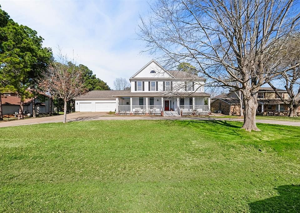 1st image of 3017 N Saddlebrook Lane