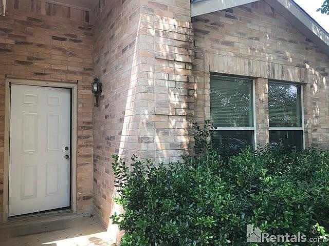 1st image of 3936 Golden Horn Ln