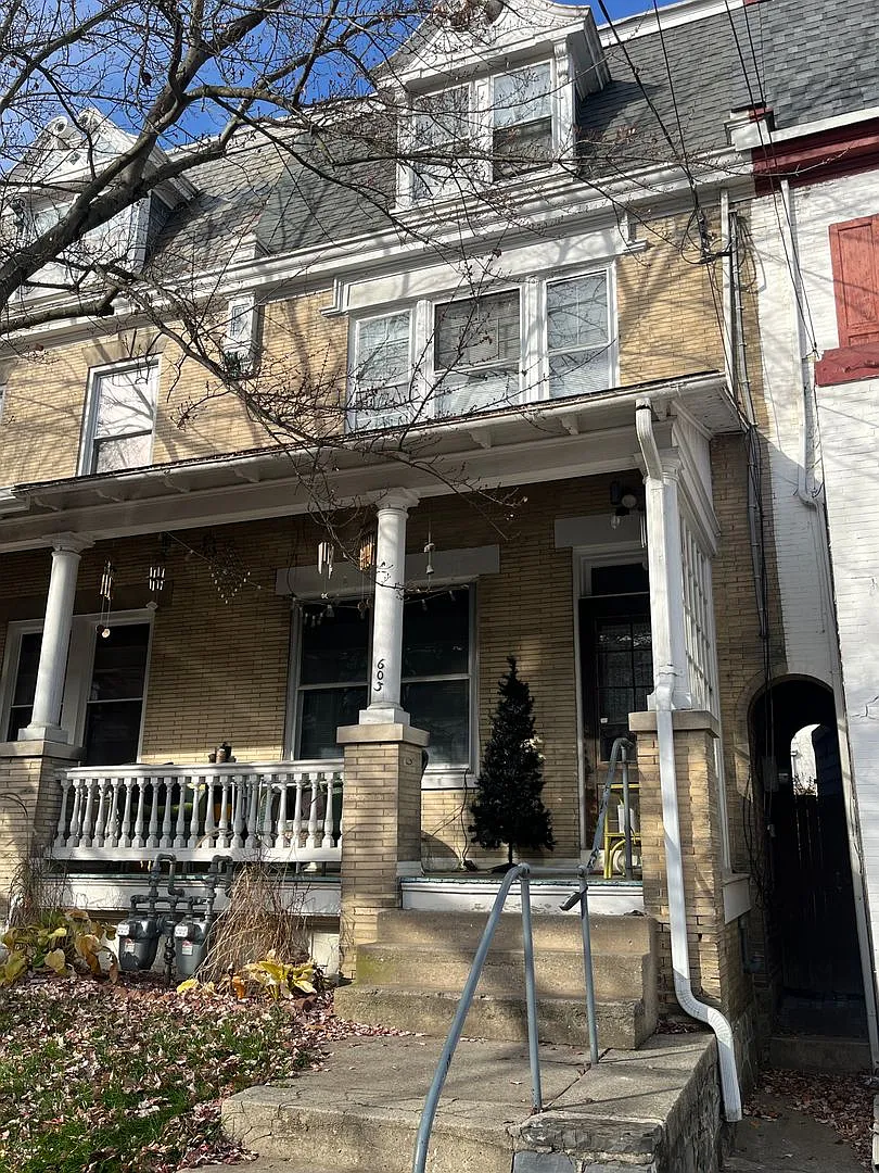 603 W Lemon St — Photo 1