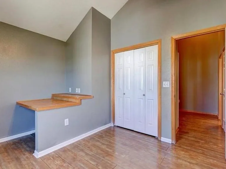 1062 10th Ave NW — Photo 22