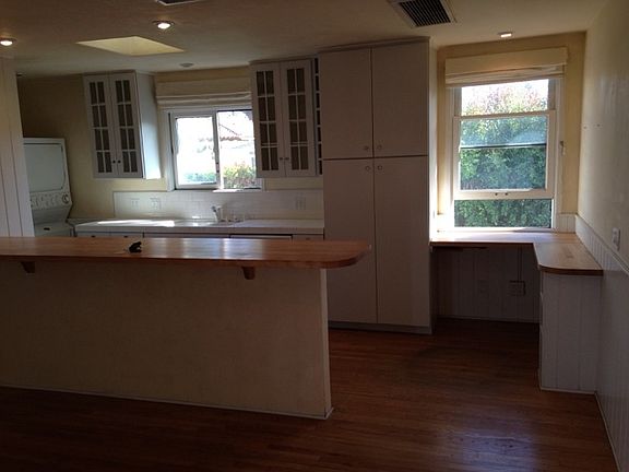 2nd image of 231 Los Aguajes Ave APT C