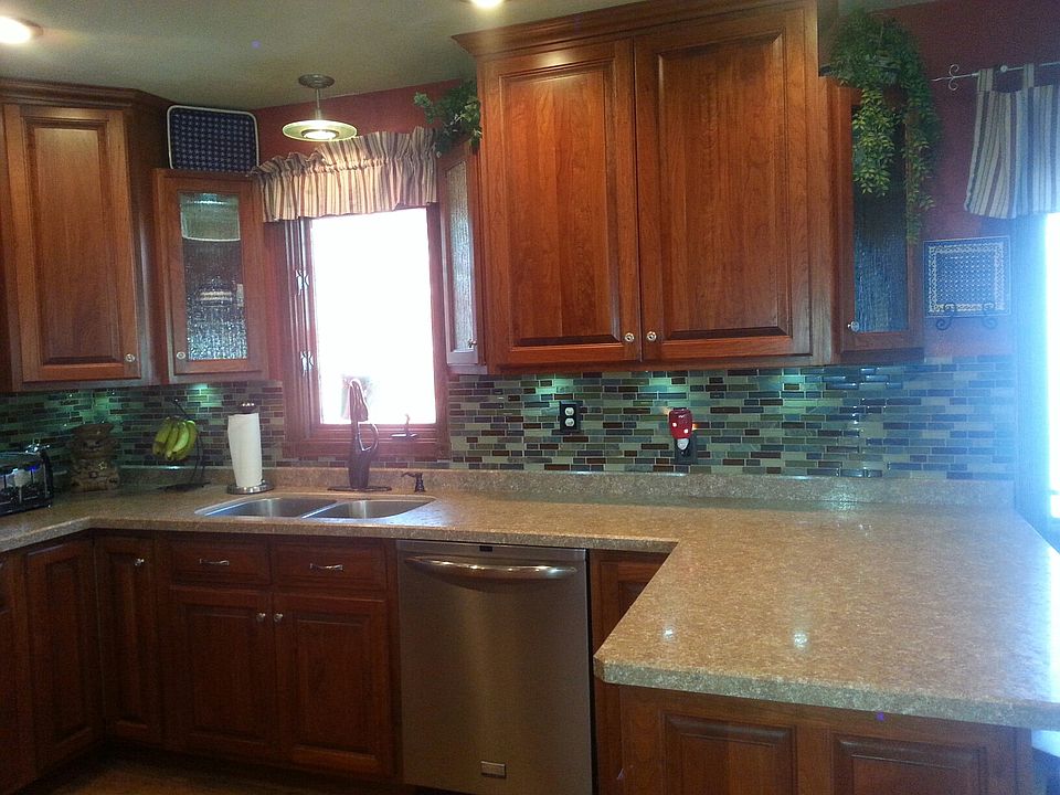 2nd image of 506 4th Ave E