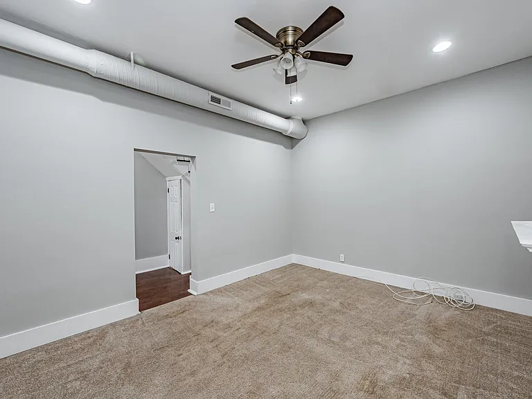 2822 Q St — Photo 14