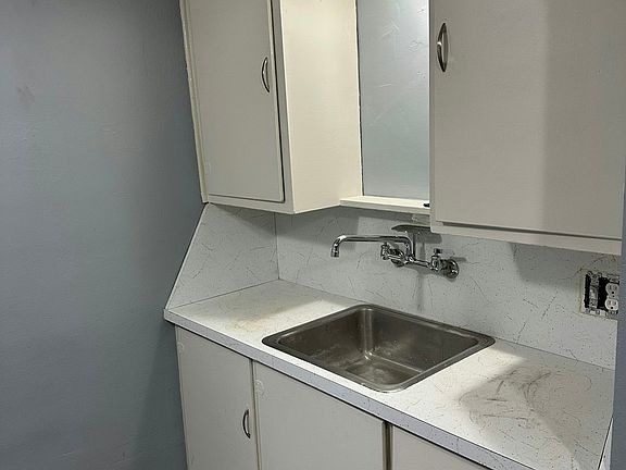 5th image of 316 N 10th St #3