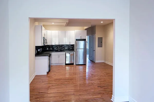 Rented by BIG Management NY | media 9