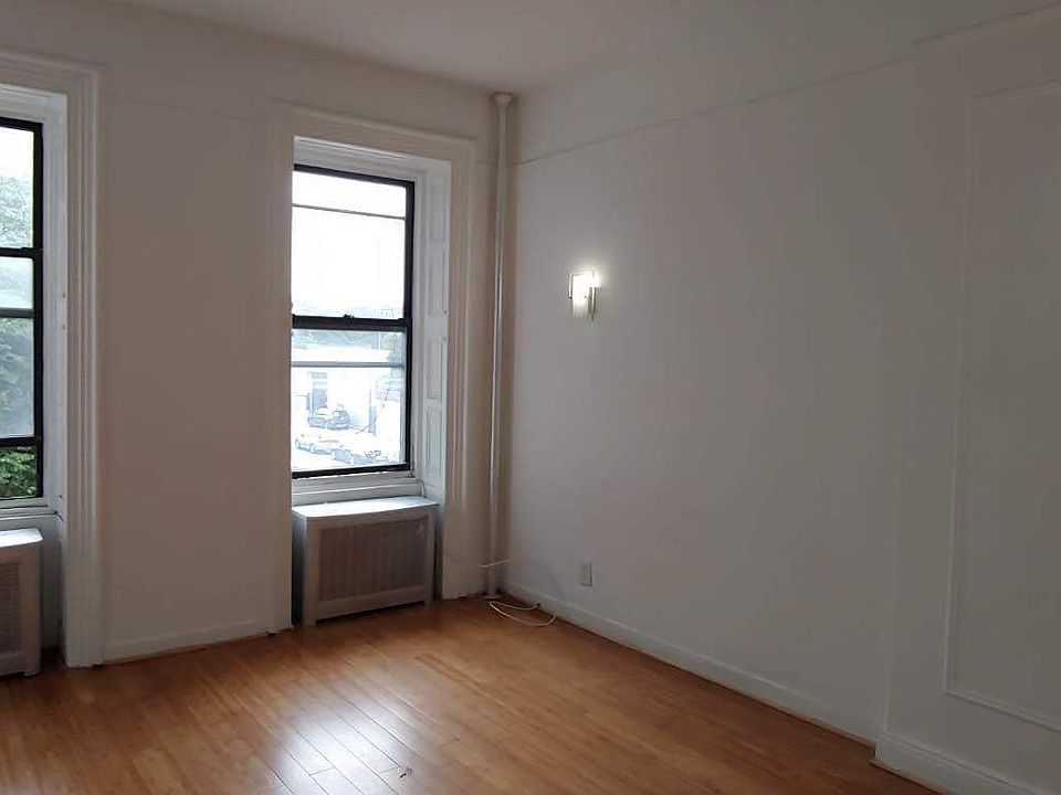 1st image of 31 Brevoort Pl APT 3