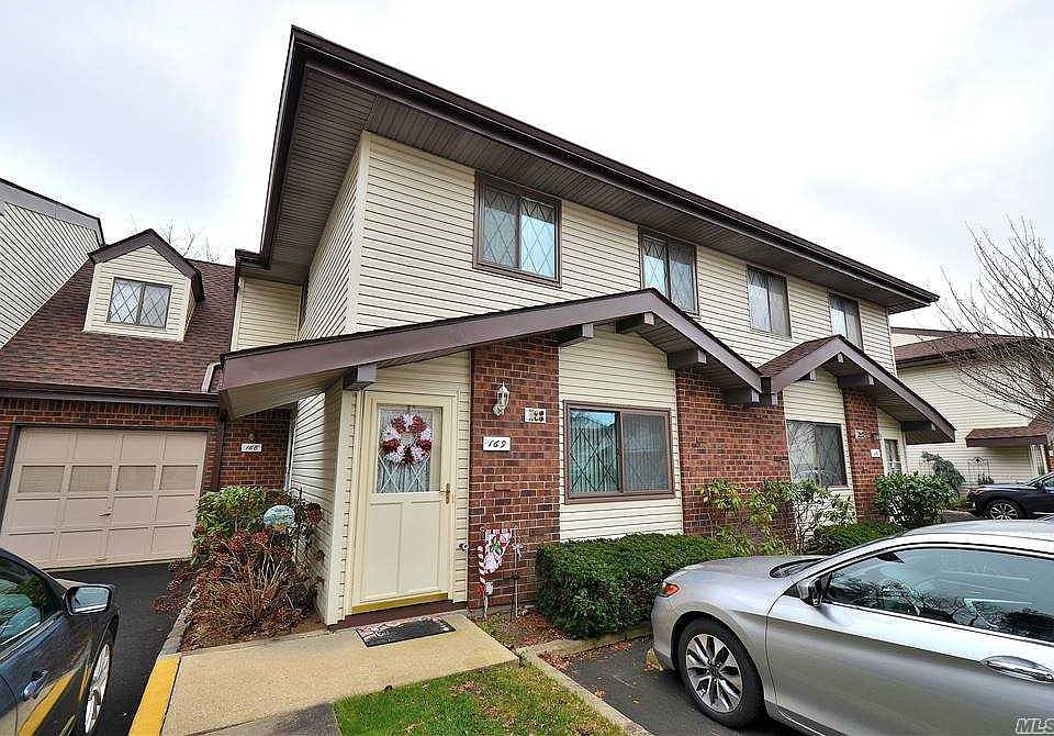 1st image of 169 Cambridge Dr E