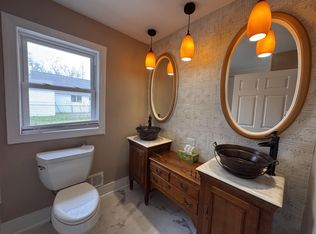 1250 S 15th St, Niles, MI