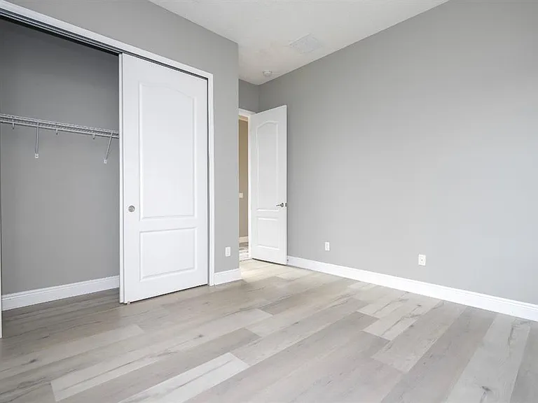 7573 Green Mountain Way — Photo 17