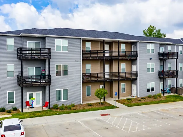 Aspen Grove Apartments