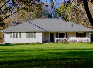 4120 Rohret Rd, Iowa City, IA 52246