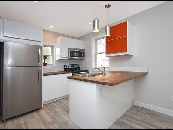 5th image of 3411 Lake Shore Blvd W #4
