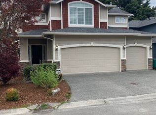 10052 NE 142nd Pl, Kirkland, WA 98034