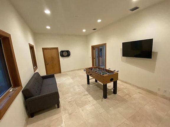 2nd image of 5802 N Flagler Dr