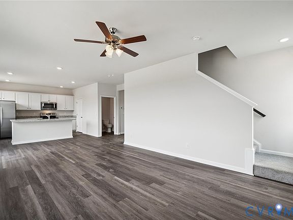 7th image of this home